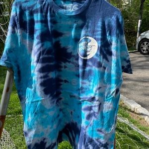 Happy Hour Shades “Happy Hour” Blue & White Tie Dye T-shirt Size: Large